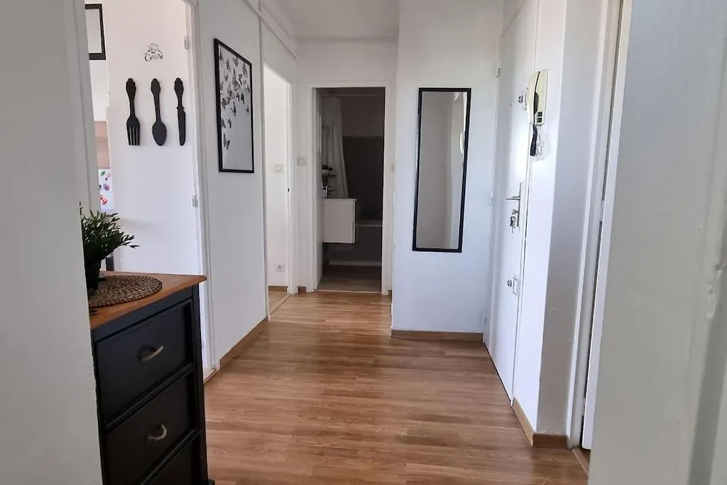 Super Appartement, A Proximite De La Gare Sncf Avignon France